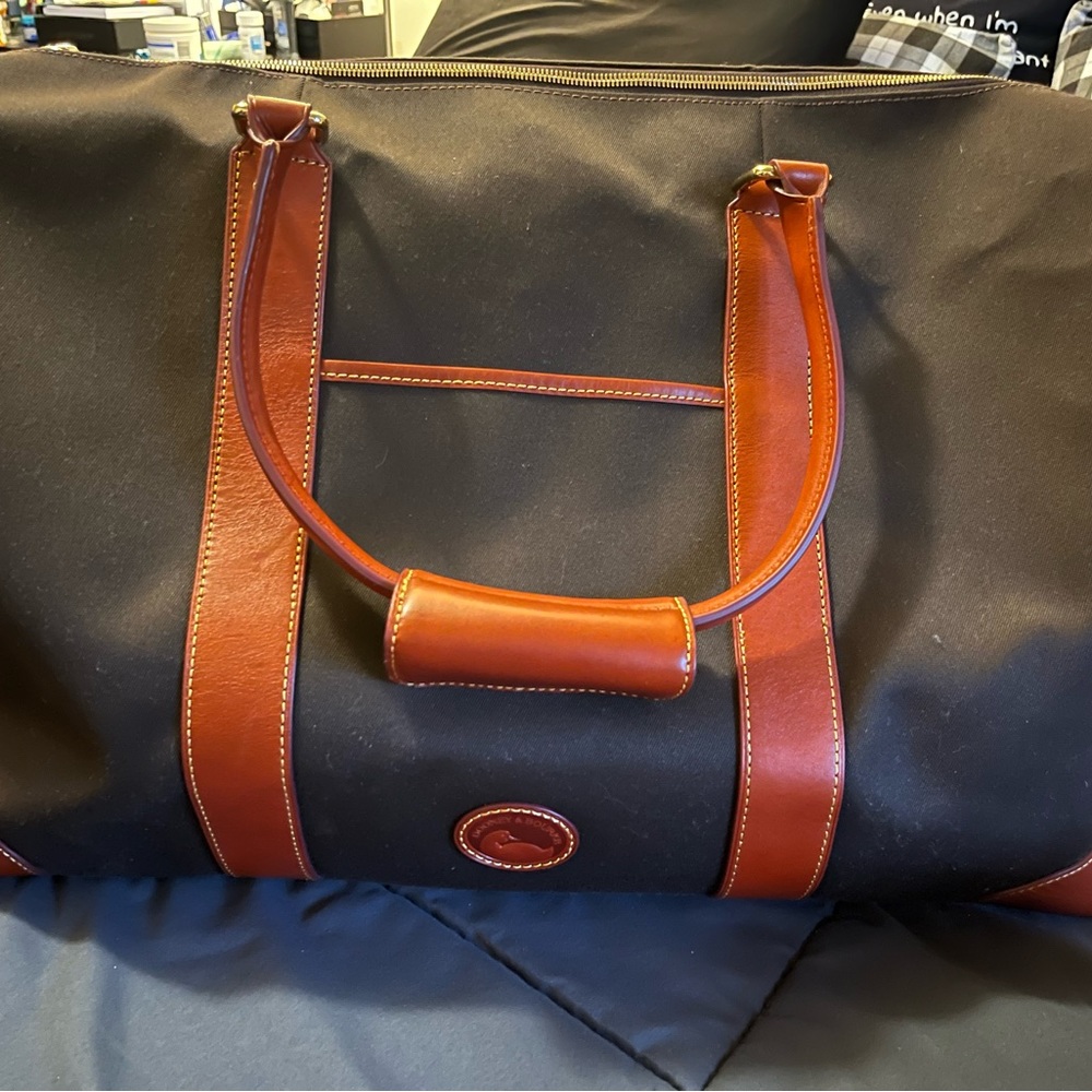Brand new Dooney & Bourke medium duffle